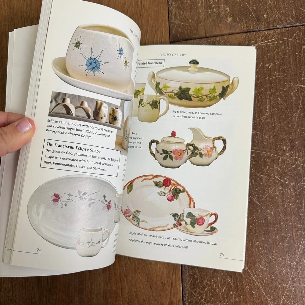 Collector's‎ Compass 20th Century Dinnerware Identification Reference Book